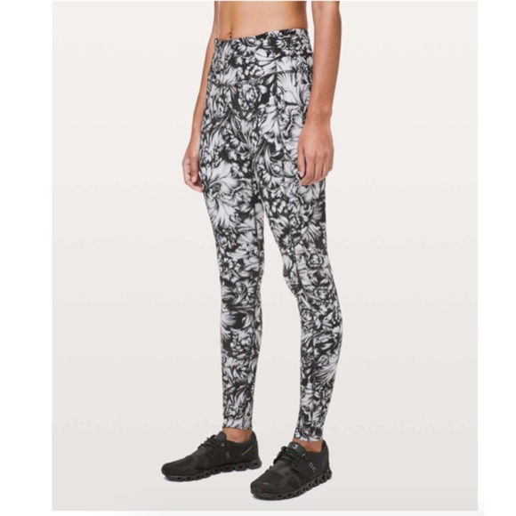 LULULEMON Fast & Free Full Length Tight *Nulux 28" Night Garden Ice Grey Black 6 - Picture 1 of 16